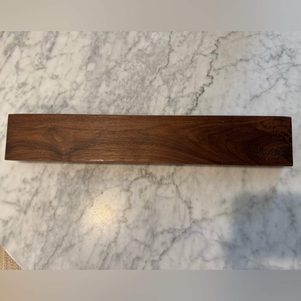 Walnut wood magnetic knife board for wall mounting